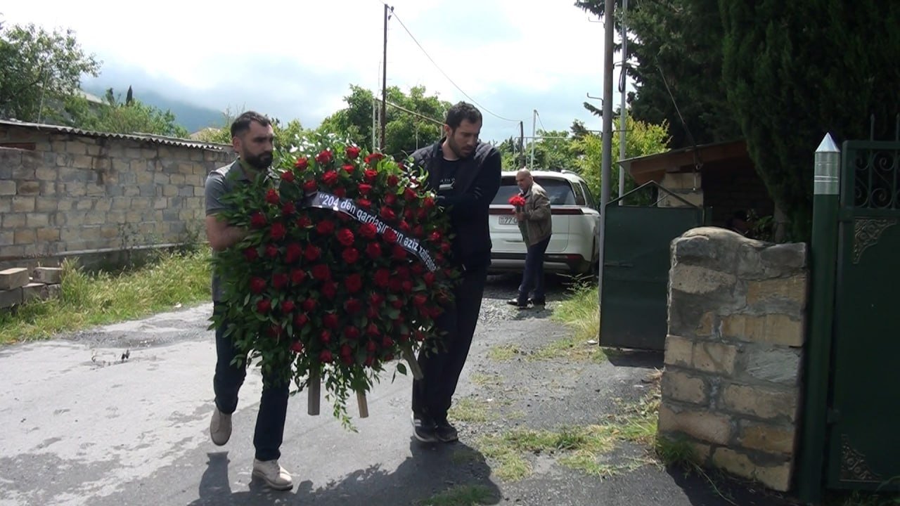 Azov dənizində həlak olan kapitan köməkçisi DƏFN EDİLDİ - FOTO/VİDEO - foto 3