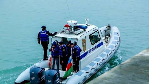 Su polisi Hövsanda qanunsuz balıq ovu ilə məşğul olan şəxsi saxlayıb Su polisi Hövsanda qanunsuz balıq ovu ilə məşğul olan şəxsi saxlayıb