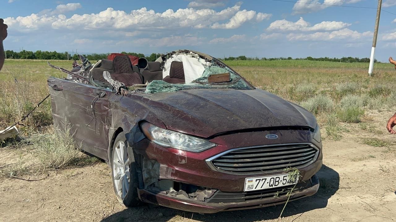Kürdəmirdə ağır yol qəzası: 3 yaralı var - FOTO - foto 3