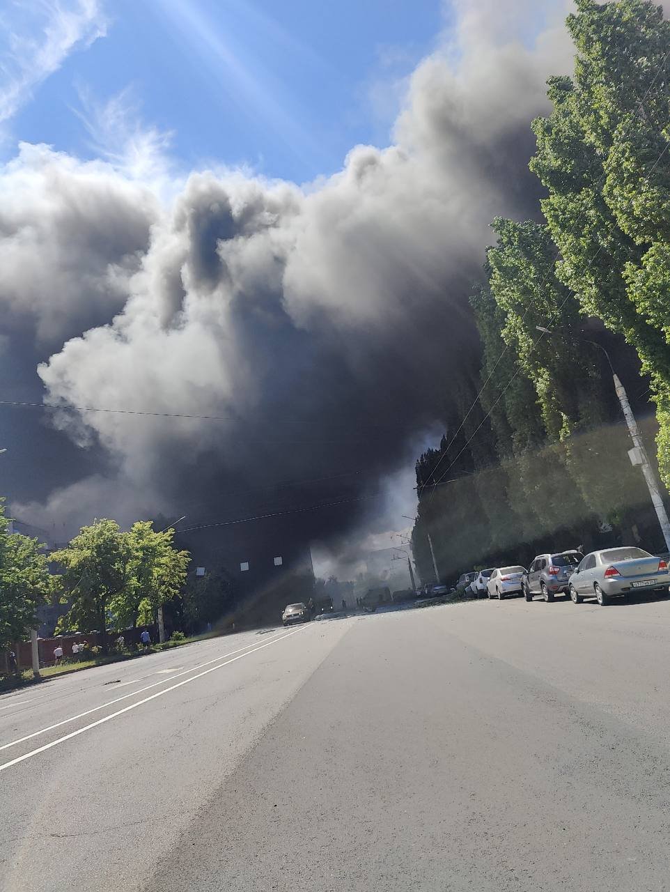 Ukrayna ordusu Voronejdə hərbi zavodu vurdu - FOTO/VİDEO - foto 2