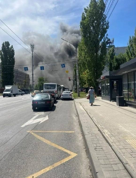 Ukrayna ordusu Voronejdə hərbi zavodu vurdu - FOTO/VİDEO - foto 1