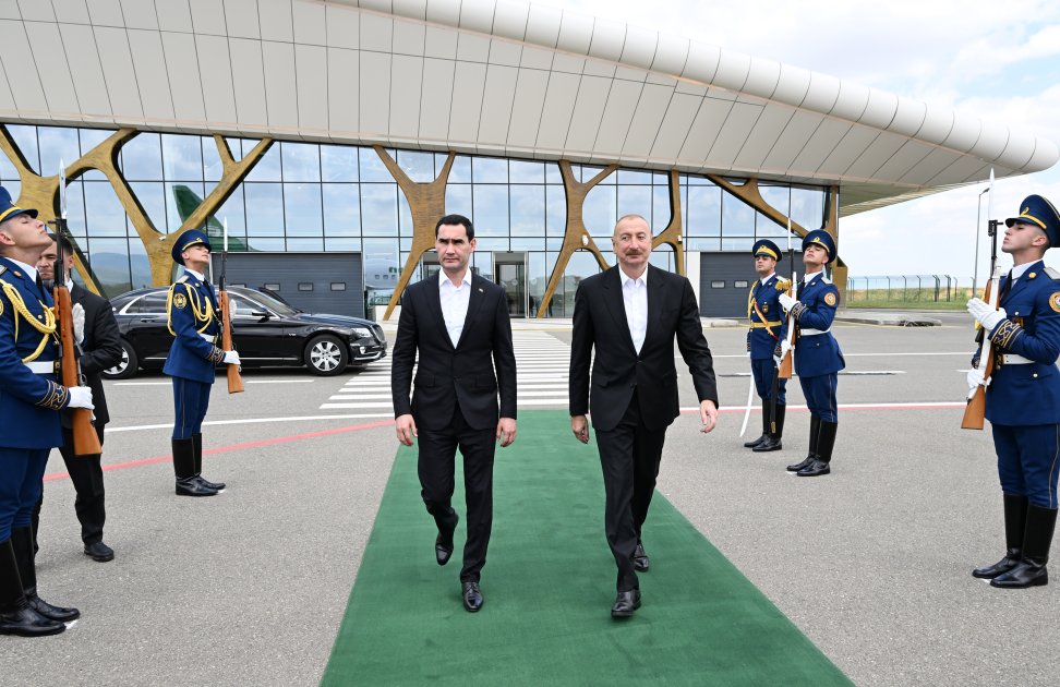 Sərdar Berdiməhəmmədovun Azərbaycana dövlət səfəri başa çatdı – FOTO Sərdar Berdiməhəmmədovun Azərbaycana dövlət səfəri başa çatdı – FOTO