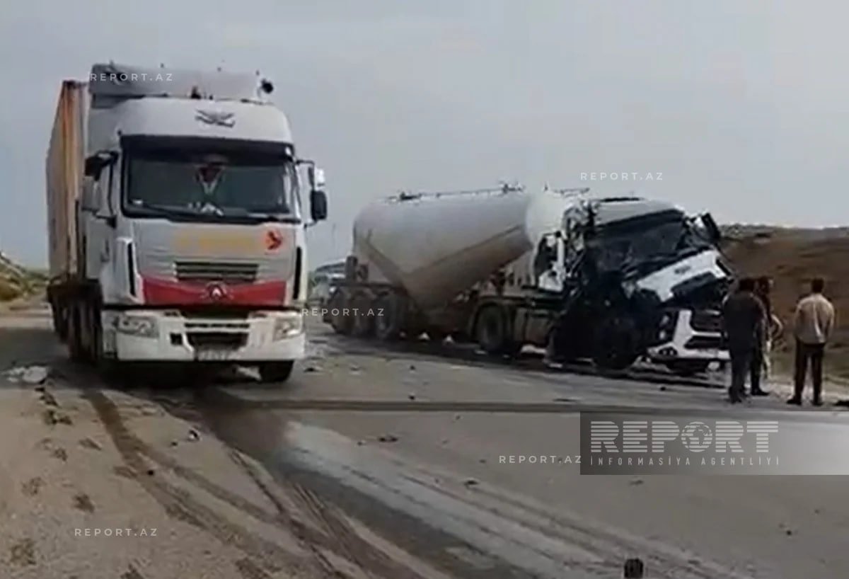 Sumqayıtda yük avtomobilləri toqquşdu - VİDEO