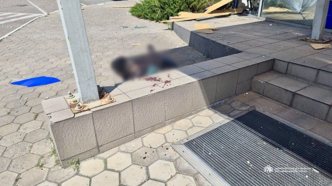 Rusiya Dneprə ballistik raketlə zərbə endirdi: Ölənlər var – FOTO - foto 2