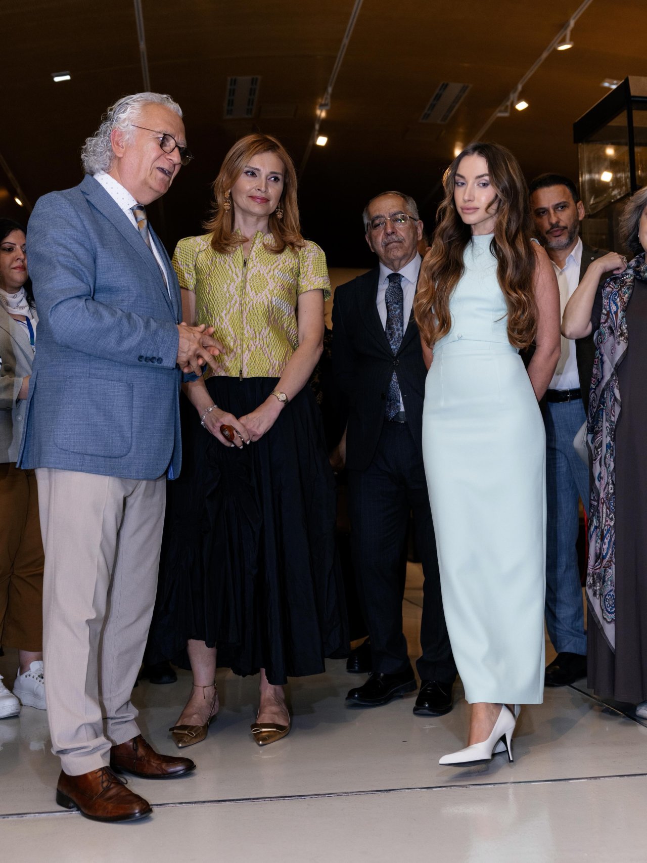 Alyona Əliyeva sərgidən yeni fotolar paylaşdı - foto 5