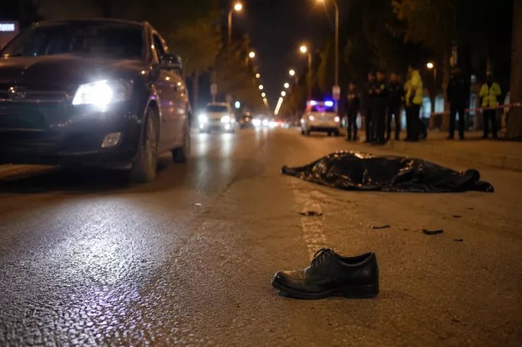 Gəncədə qadın boşanmaq üstündə ərini maşınla vurdu