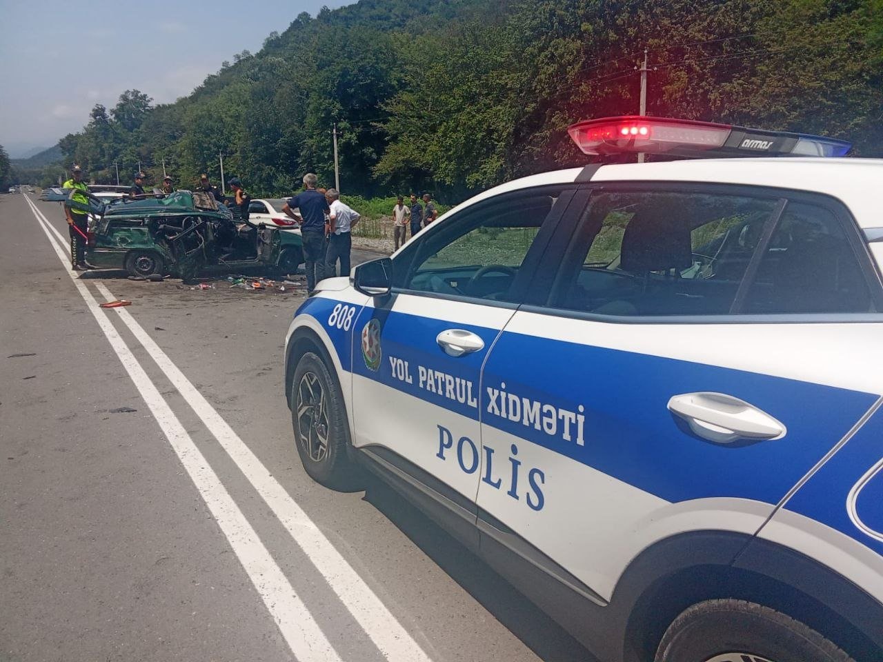 Kürdəmirdə yük maşınları toqquşdu - FOTO - foto 9