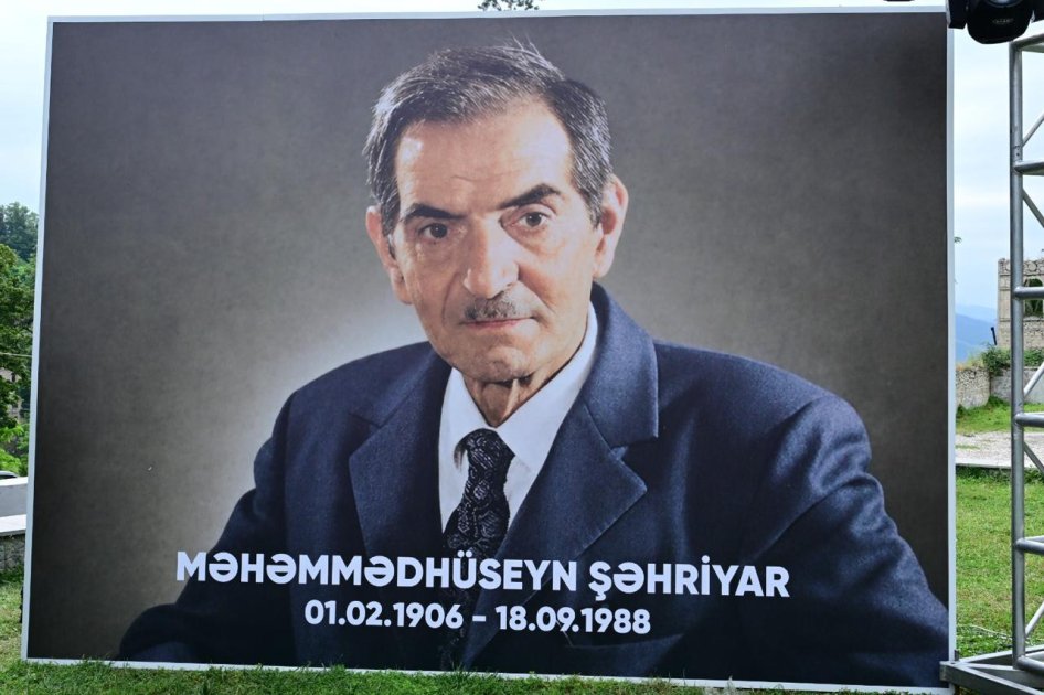 Şuşada Natəvanın evinin qarşısında musiqili kompozisiya - FOTO - foto 2