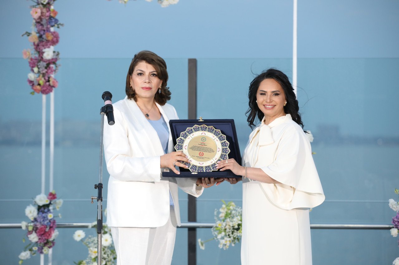 “Xəzərin sahilindən…” verilişinin eyniadlı kitabının təqdimatı keçirildi – FOTO/VİDEO - foto 5