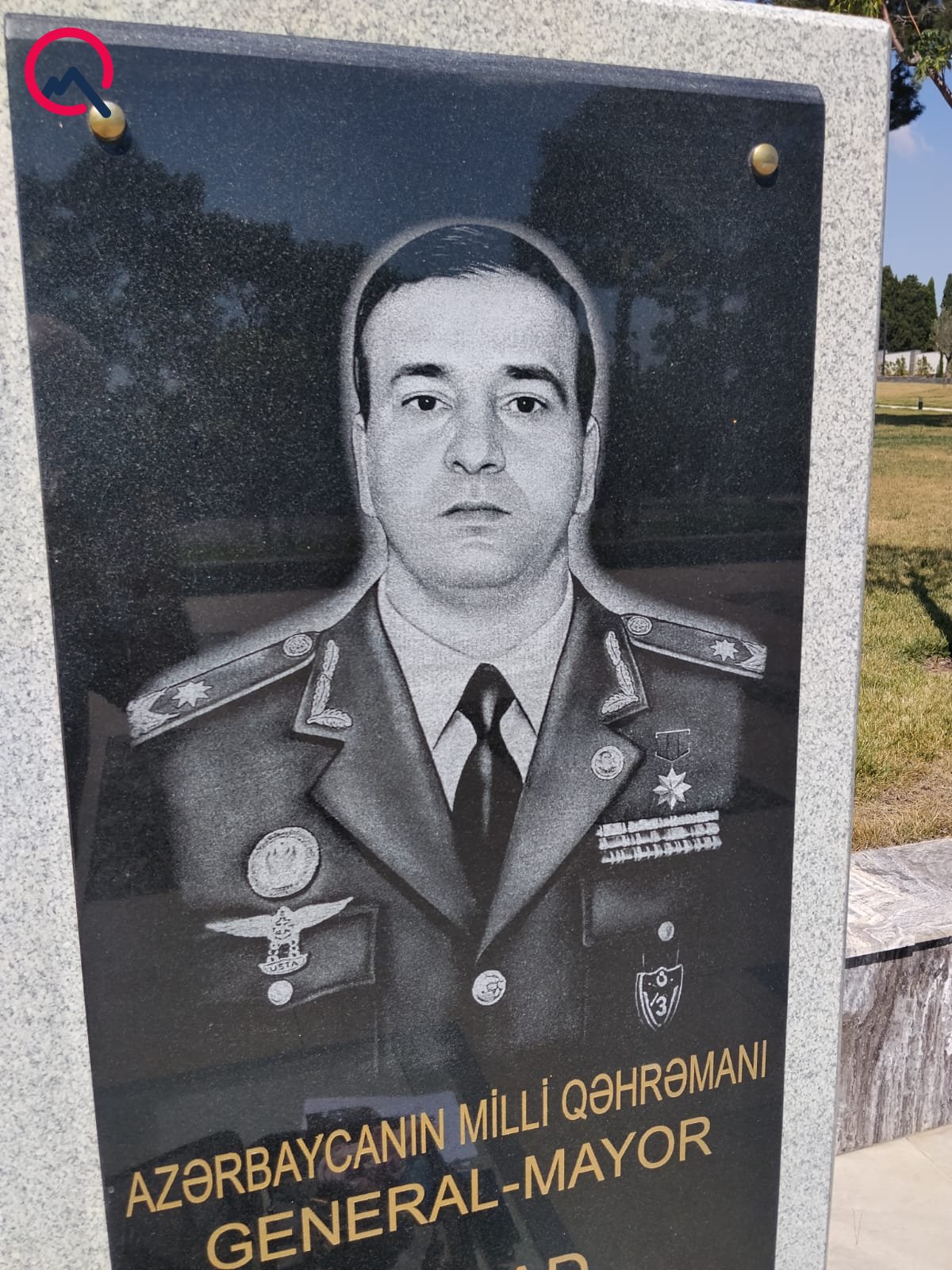 Polad Həşimovun məzar daşındakı nöqsan aradan qaldırıldı– Foto - foto 2