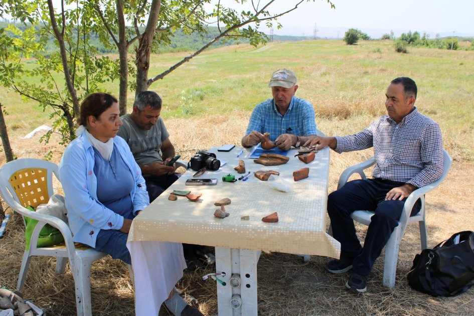 Qəbələdə tarixi sarayın qalıqları tapıldı – FOTO - foto 7