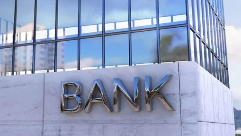 Bu banklar bağlanacaq? Bu banklar bağlanacaq?