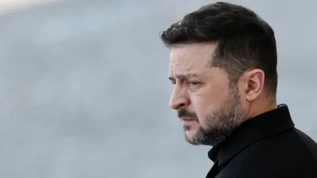 Zelenski: &ldquo;Ukrayna Donbası tərk edən deyil&rdquo;