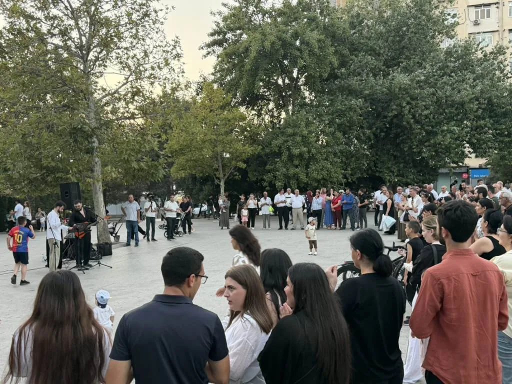 Bakıda axşam konsertləri keçirilir - FOTOLAR - foto 8