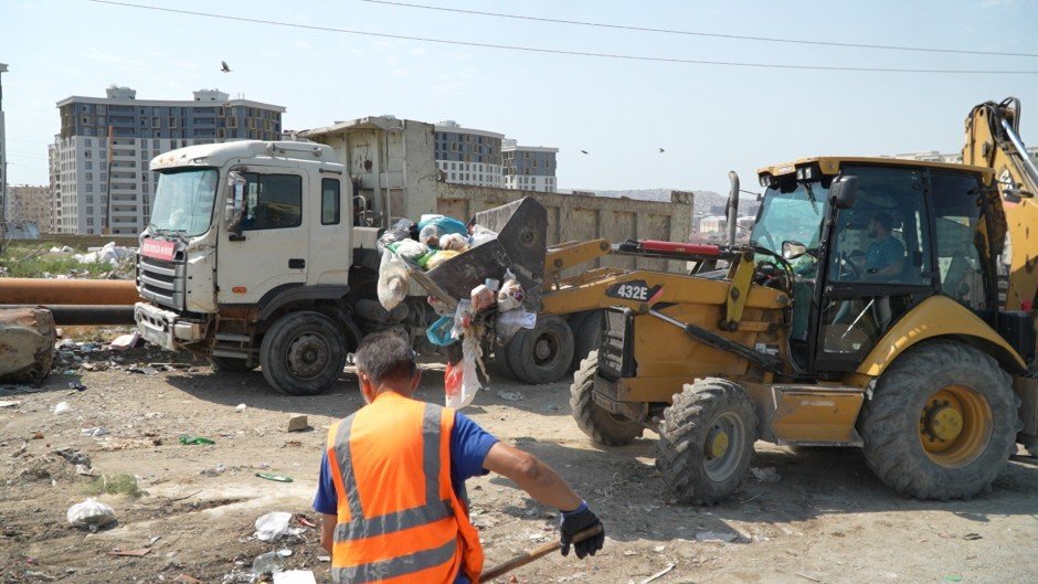 Yanğına səbəb olan sahələr təmizləndi –FOTO/VİDEO - foto 3
