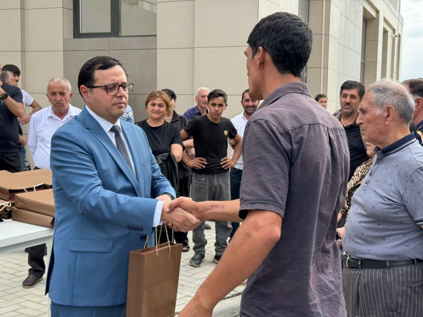 Ağdam şəhərinə köçürülən 117 ailəyə mənzillərin açarları təqdim olundu – FOTO - foto 1