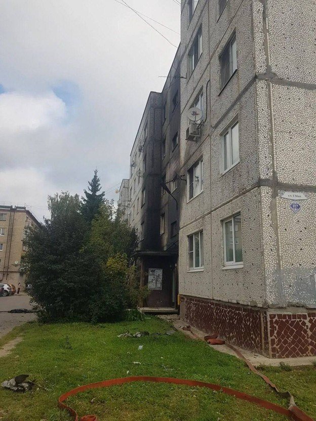 Moskva vilayətində İNSANLAR TƏLAŞDA - Dronlar yaşayış binalarına dəydi - FOTO - foto 1