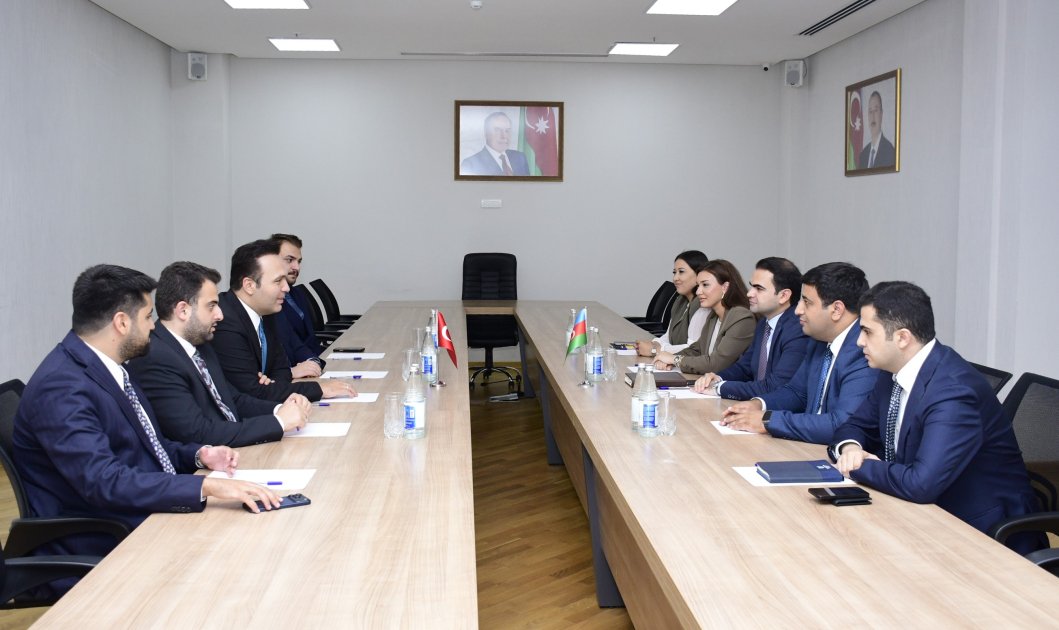 YAP və AK Parti gəncləri arasında görüş keçirildi - FOTO YAP və AK Parti gəncləri arasında görüş keçirildi - FOTO
