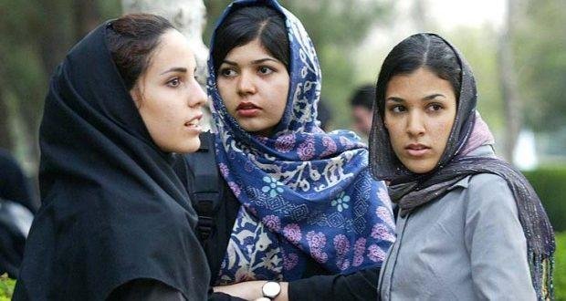 İranda tələbə qızlar üçün yeni hicab qaydaları tətbiq ediləcək İranda tələbə qızlar üçün yeni hicab qaydaları tətbiq ediləcək
