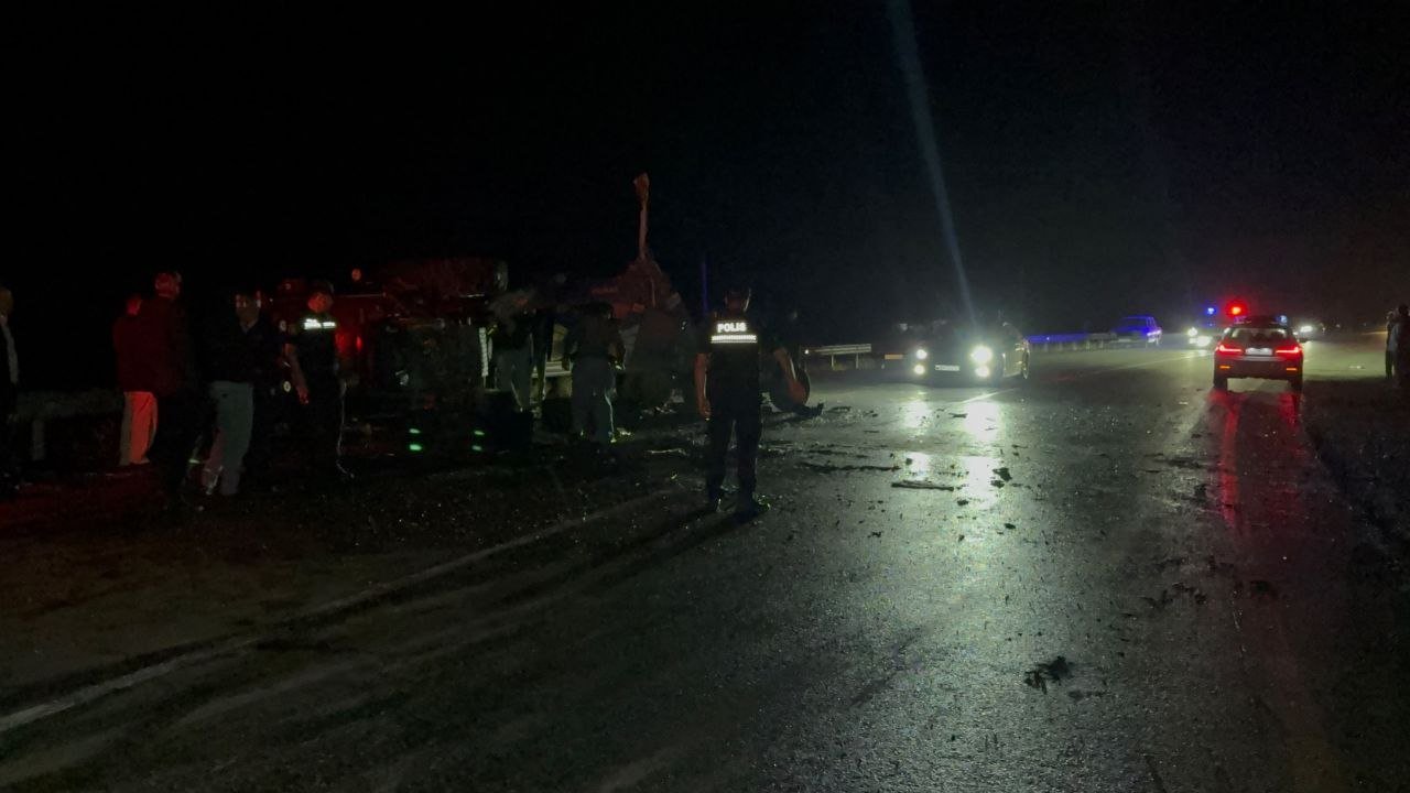 Zərdabda DƏHŞƏTLİ QƏZA - Beş nəfər yanaraq həyatını itirdi - FOTO/VİDEO
