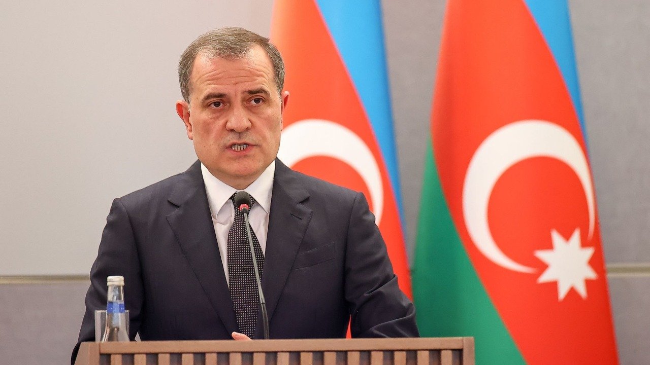 Ceyhun Bayramov: Azərbaycan Ermənistan Konstitusiyasına dəyişikliklər edilməsi prosesini izləyir Ceyhun Bayramov: Azərbaycan Ermənistan Konstitusiyasına dəyişikliklər edilməsi prosesini izləyir