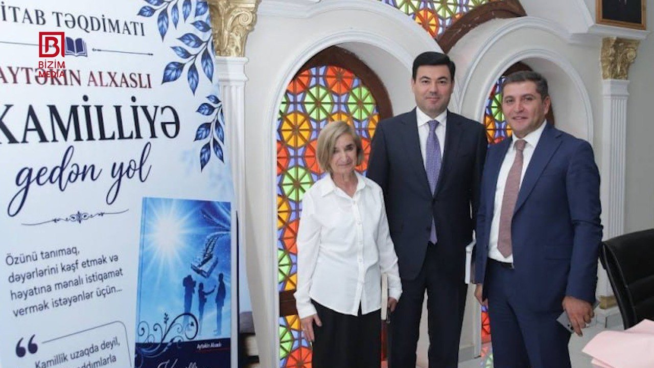 Tanınmış jurnalistin kitab təqdimatından MARAQLI ANLAR – VİDEO - foto 7