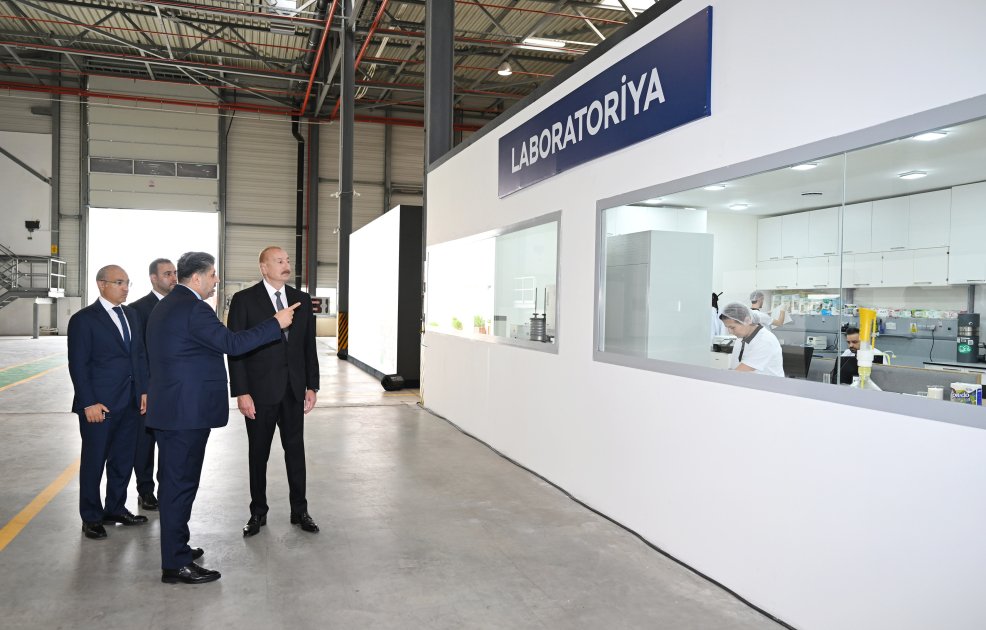 Prezident Qaradağda kağız və gigiyenik məhsulların istehsalı müəssisəsinin açılışında– FOTO - VİDEO - foto 3