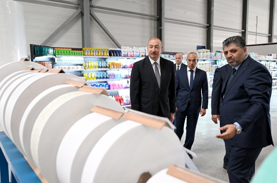 Prezident Qaradağda kağız və gigiyenik məhsulların istehsalı müəssisəsinin açılışında– FOTO - VİDEO - foto 9