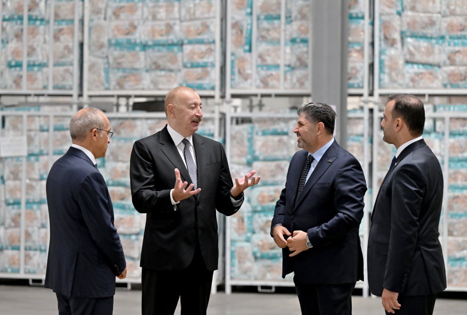 Prezident Qaradağda kağız və gigiyenik məhsulların istehsalı müəssisəsinin açılışında– FOTO - VİDEO - foto 14