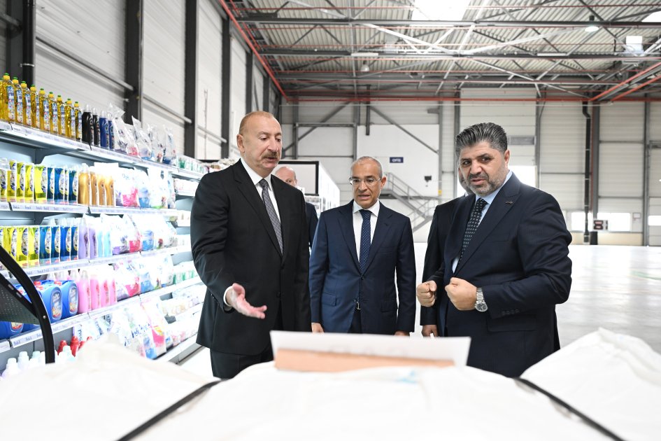 Prezident Qaradağda kağız və gigiyenik məhsulların istehsalı müəssisəsinin açılışında– FOTO - VİDEO - foto 8