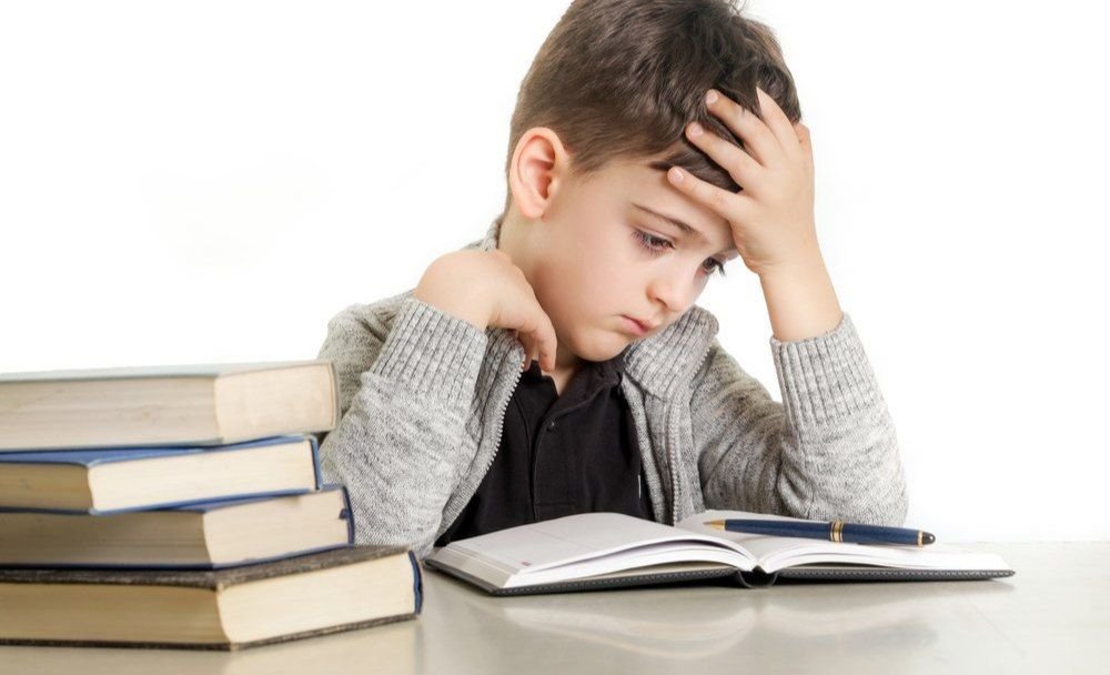 Uşaqların kitab oxuması çətinləşib &ndash; Səbəbi nədir?
