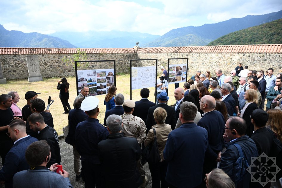 Diplomatik korpus nümayəndələri Gəncəsər monastırında – FOTO/VİDEO - foto 5
