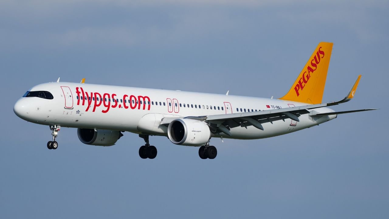 Pegasus 154 milyon avroya iki Avropa aviaşirkətini satın aldı Pegasus 154 milyon avroya iki Avropa aviaşirkətini satın aldı