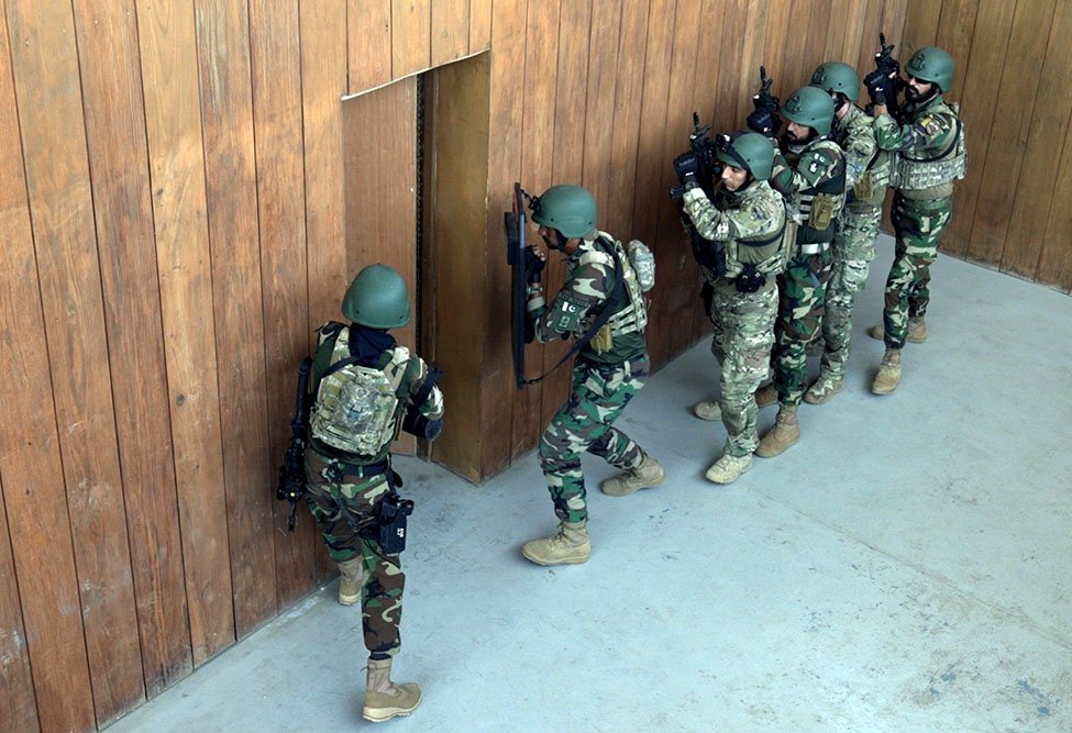 Xüsusi təyinatlılarımız Pakistanda təlimlərdə iştirak etdilər - FOTO - foto 1