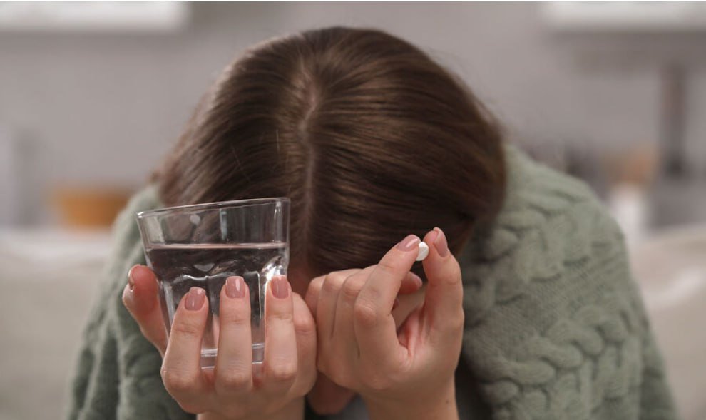 Həkimdən icazəsiz antidepressant qəbul edənlərə XƏBƏRDARLIQ
