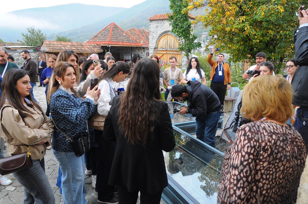 Şəkidə mediatur: Tarixi məkanlar, sənətkarlıq nümunələri - FOTO - foto 37