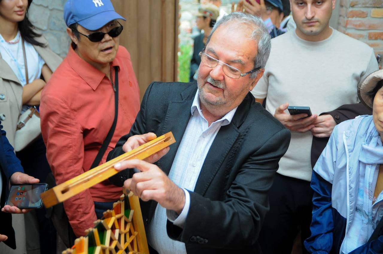 Şəkidə mediatur: Tarixi məkanlar, sənətkarlıq nümunələri - FOTO - foto 28