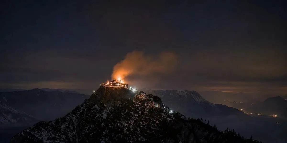 Hitlerin &ldquo;Qartal yuvası&rdquo; külə döndü &ndash; FOTO