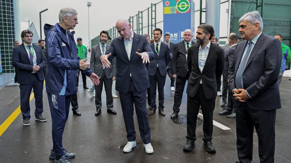 Canni İnfantino və Arsen Venger Hövsanda &ndash; FOTO