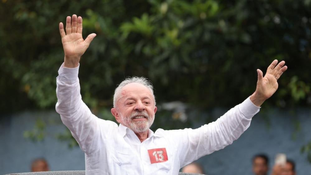 Lula da Silva yenidən prezident SEÇİLDİ