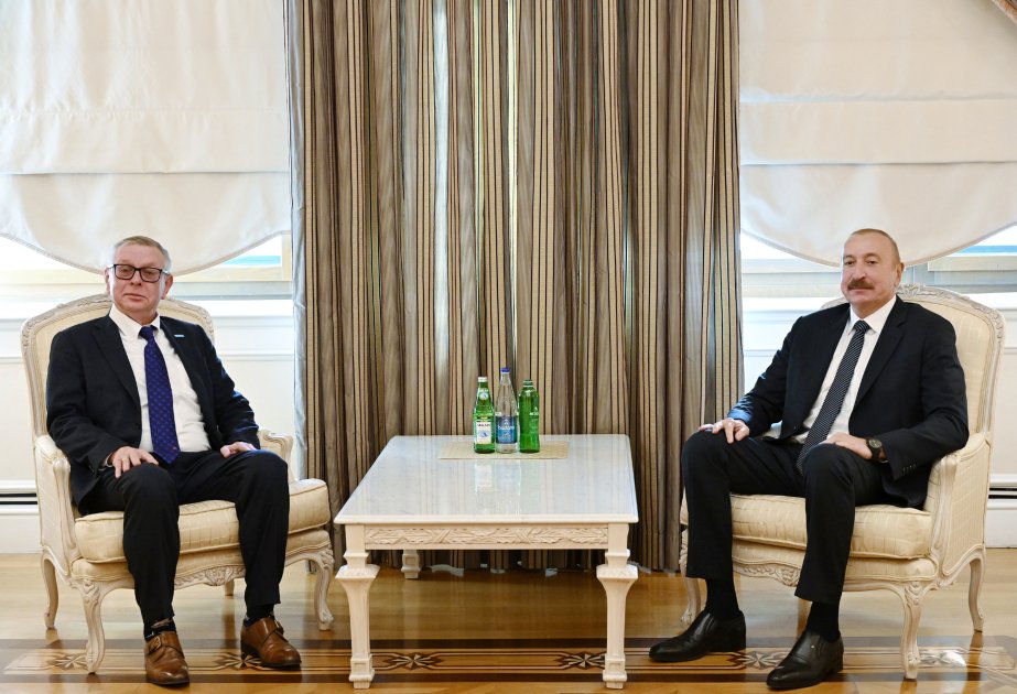 İlham Əliyev Aleksandr Zuyevi qəbul etdi İlham Əliyev Aleksandr Zuyevi qəbul etdi