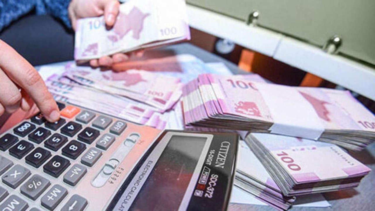 Bu şəxslərin aylıq vəzifə maaşları müəyyənləşdi - CƏDVƏL Bu şəxslərin aylıq vəzifə maaşları müəyyənləşdi - CƏDVƏL