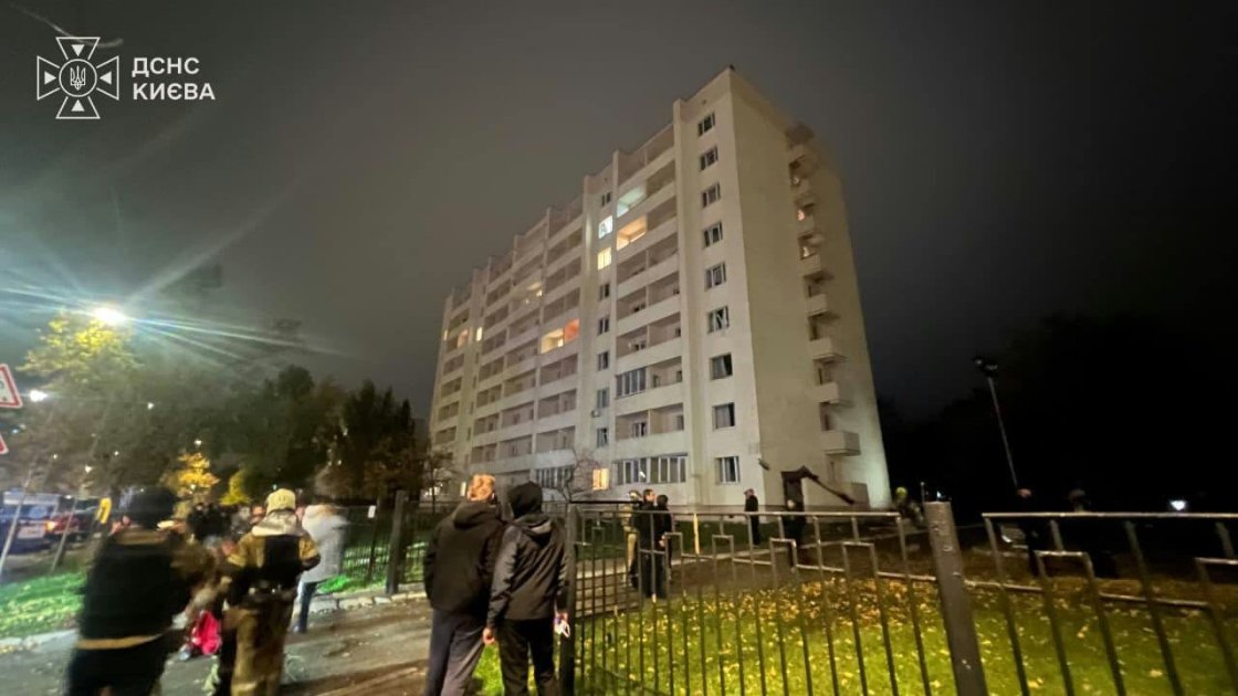 Kiyev ballistik raketlərlə vuruldu: Ölən və xəsarət alanlar var – FOTO - foto 2