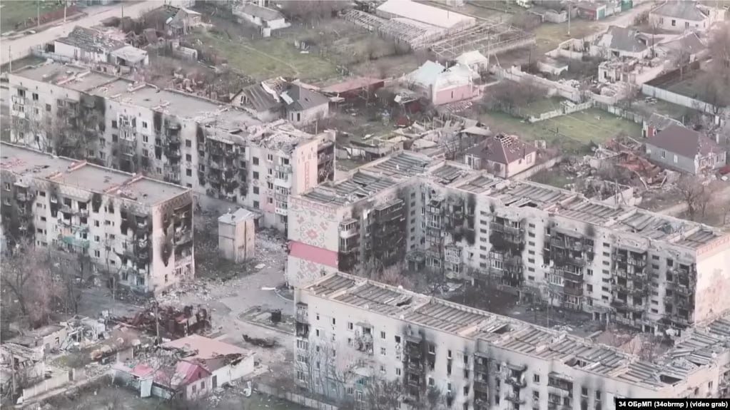 Ukraynanın Oleşki şəhərində humanitar missiya üçün ATƏŞKƏS qüvvəyə mindi - FOTO - foto 1