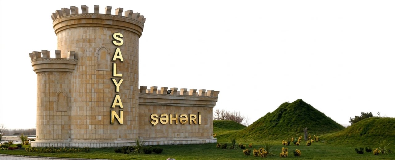 Salyanda DƏHŞƏT: Kişi ailə üzvlərini bıçaqladı - Ölən var