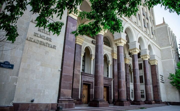 AMEA-nın alimləri Pezeşkianı azərbaycanlıların ana dilində təhsil almalarını təmin etməyə çağırıblar