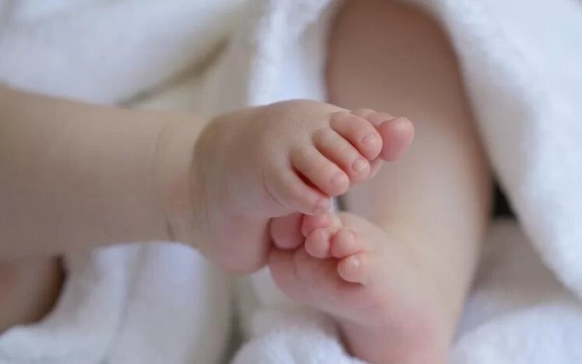 Azərbaycanda nikahdankənar doğulan uşaqların sayı xeyli azalıb