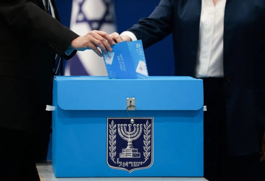 İsraildə səslərin 85 faizi hesablandı: Netanyahunun bloku 53 mandat qazanıb