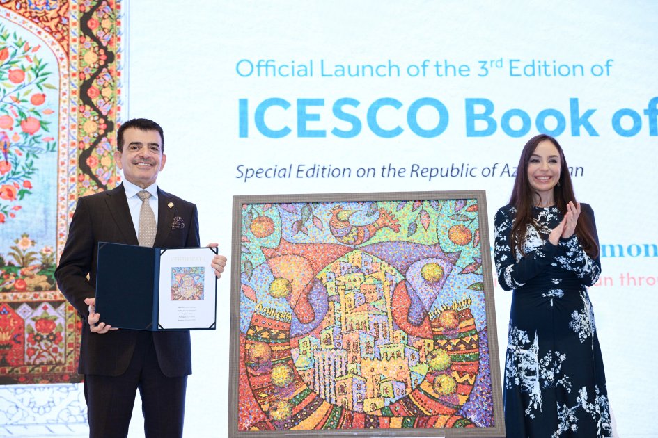ICESCO-nun “Sülh kitabı”nın Azərbaycana həsr edilən III nəşrinin təqdimatı olub - FOTO - foto 12
