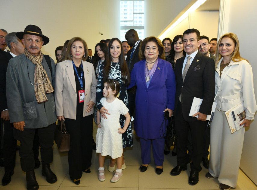 ICESCO-nun “Sülh kitabı”nın Azərbaycana həsr edilən III nəşrinin təqdimatı olub - FOTO - foto 14